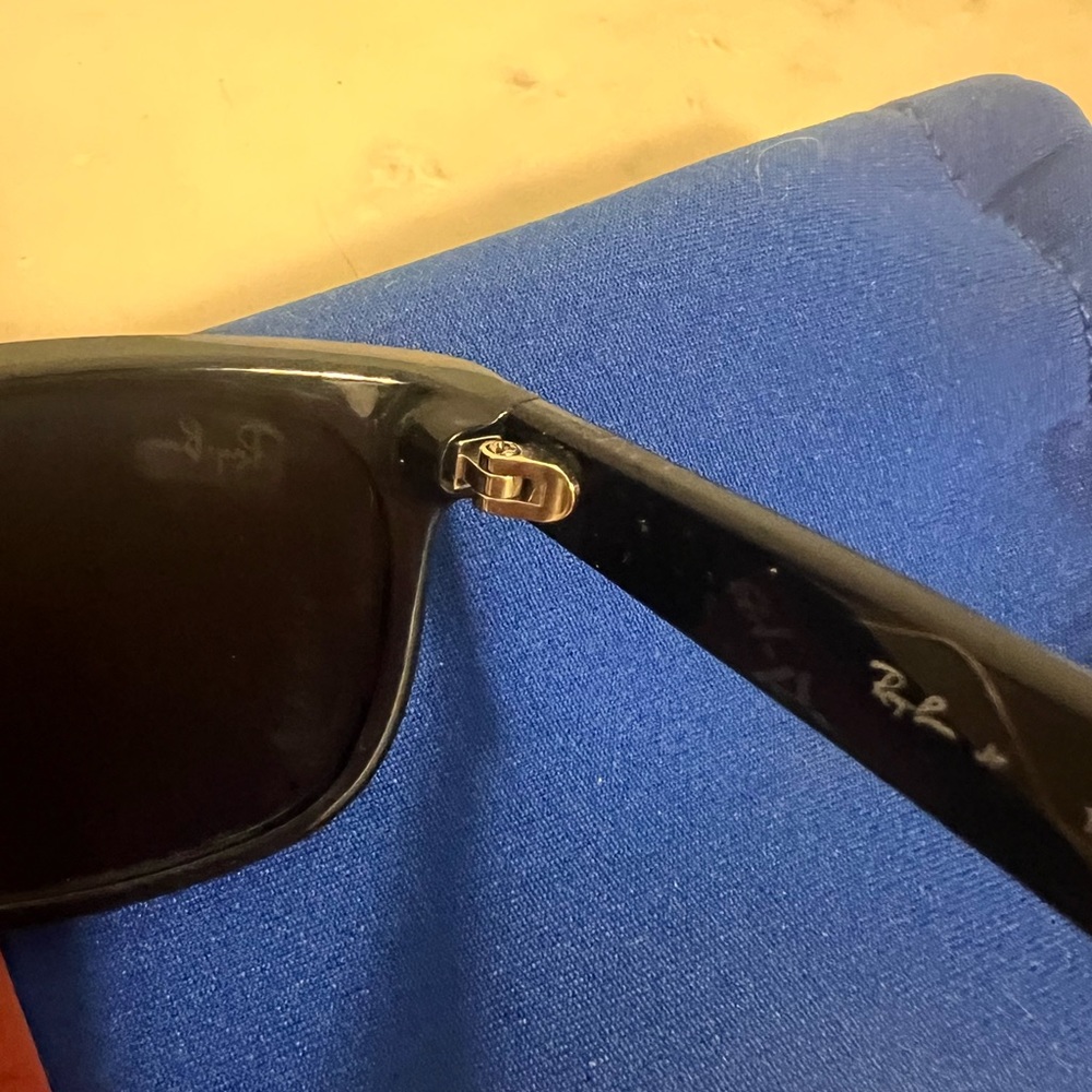 Ray-Ban Jr. - Picture 2 of 9